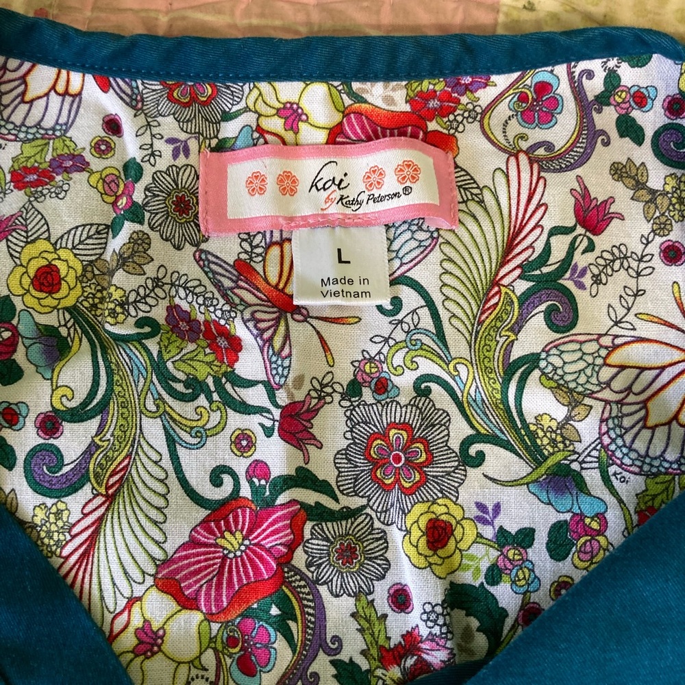 Koi by Kathy Peterson scrubs top - Picture 5 of 7